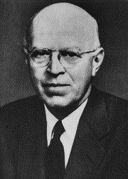 1958 NAR President H. Walter Graves