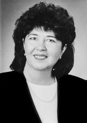 1999 NAR President Sharon A. Millett
