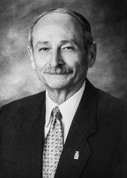 2004 NAR President Walter T. McDonald