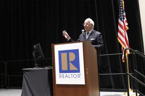 Frank Abagnale at Regulatory Issues Forum, 2019 REALTORS® Conference & Expo