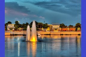 Lake with a fountain in Oviedo, FL