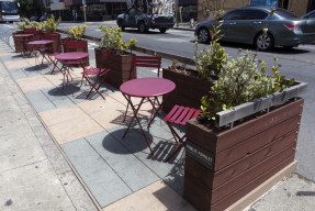 San Francisco parklet with tables and chairs