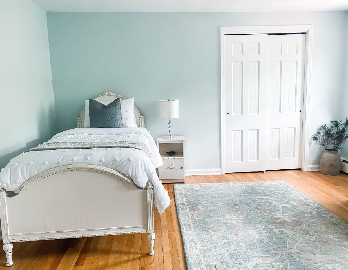 Bedroom redesign after decluttering