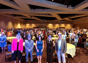 Group shot of Wisconsin REALTORS® with Tracy Kasper (left) during the Annual Convention in Wisconsin Dells, WI.